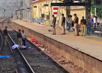 Major Train Accident in Mirzapur: Four Killed at Chunar Railway Station
