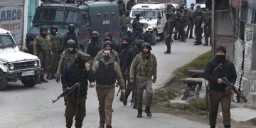 J&K Encounter: Policeman Killed, Terrorists Trapped