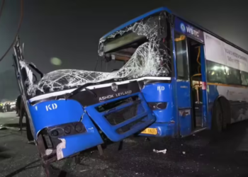 Kolkata Bus Accident Leaves 14 Injured, One Critical