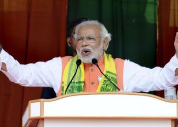 PM Modi Urges Voters to Punish Congress in Upcoming Assam Polls Over ‘Infiltrator’ Issue