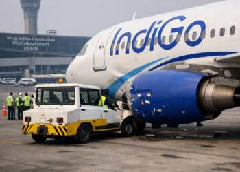 Aircraft Incident Reported at Kolkata Airport (IndiGo Plane Hit by Vehicle)